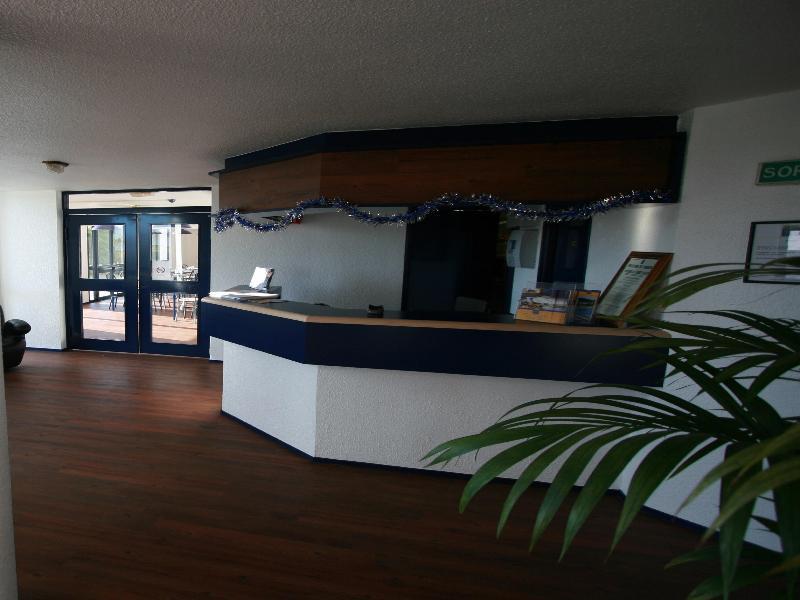 Kyriad Direct Dreux Exterior foto